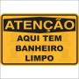   Aqui tem banheiro limpo  